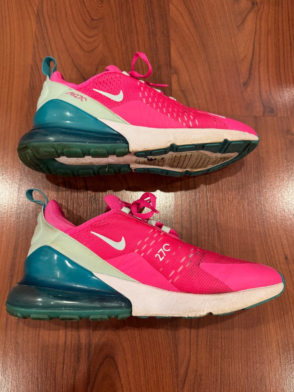 Nike Hot Pink & Teal Air Max 270 Sneakers youth 7 fits women’s 8.5